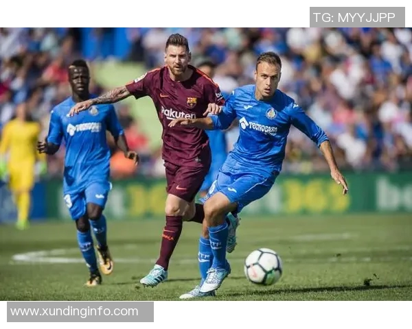 黄金时代对决：维耶里与西甲顶级后卫的经典攻防对抗史