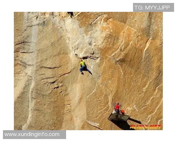 重庆攀岩队的灵活性揭秘：挑战极限与团队精神的完美结合